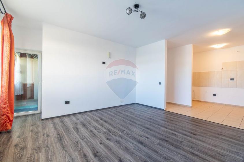 Apartament 3 camere de vanzare Floresti, Eroilor 80 zona Profi Parcare