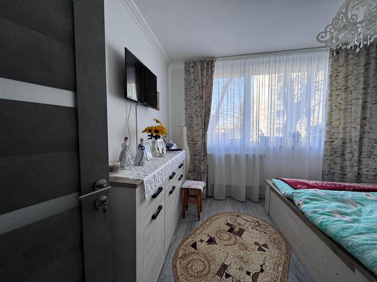Apartament 2 camere decomandat - Zona Mioritei