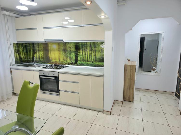 Apartament 3 camere renovat, centrala proprie, Gorjului, Militari