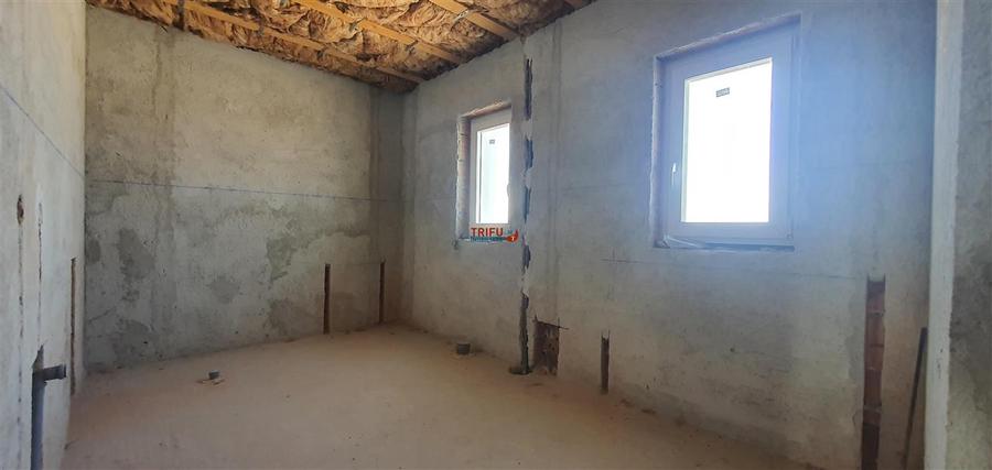 Casa noua de vanzare 5 camere 355 mp teren Micesti