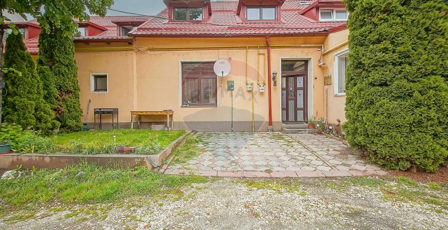 3 camere tip casă, parcare proprie, pod și magazie, Str. Lungă