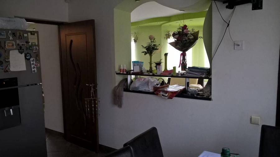 Casa 4 camere SANPETRU