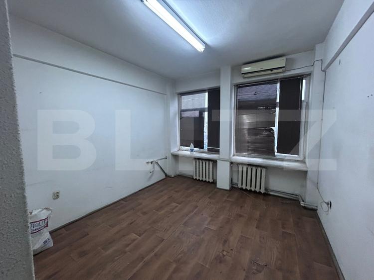 Spatiu de birouri, 231.74 mp, 8 camere, zona Colegiul Fratii Buzesti