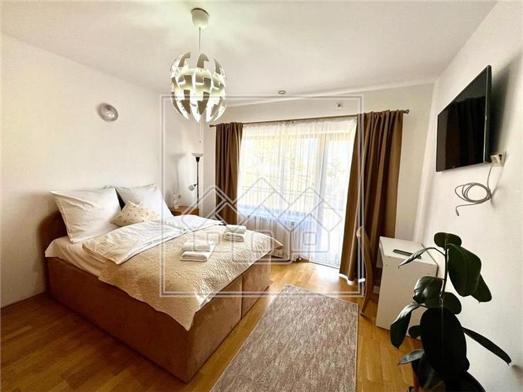 Pensiune de vanzare - Cisnadioara - 10 camere, 6 bai, la cheie