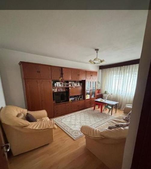 40562  Apartament 3 camere Dacia