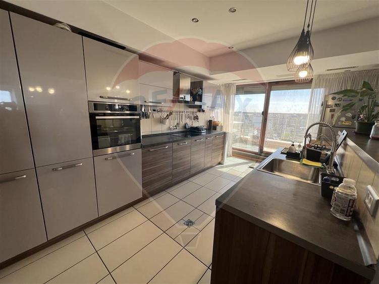 Penthouse exclusivist cu vedere panoramică – Zona Armenească