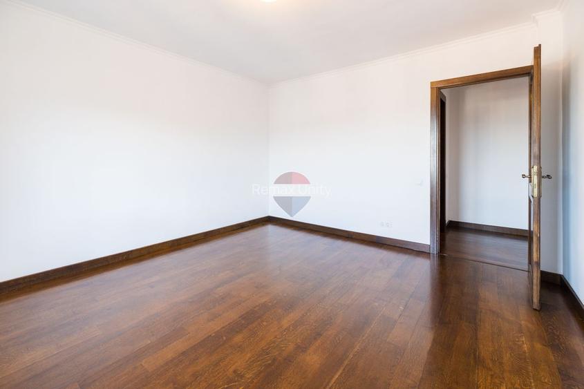 Apartament 5 camere de închiriat| Zona 15 Noiembrie |Vedere panoramica - 23