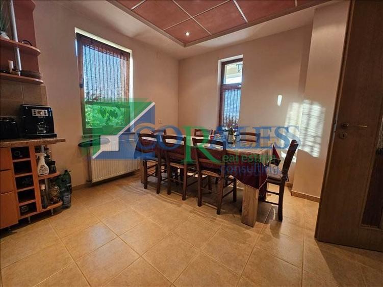 Casa individuala. Zona Aradului. Suprafete generoase.