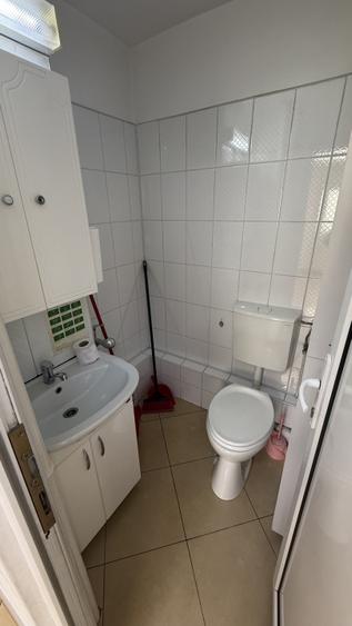 Farmacie cu 4 încaperi | vad bun | intrare din strada-Cal Florești