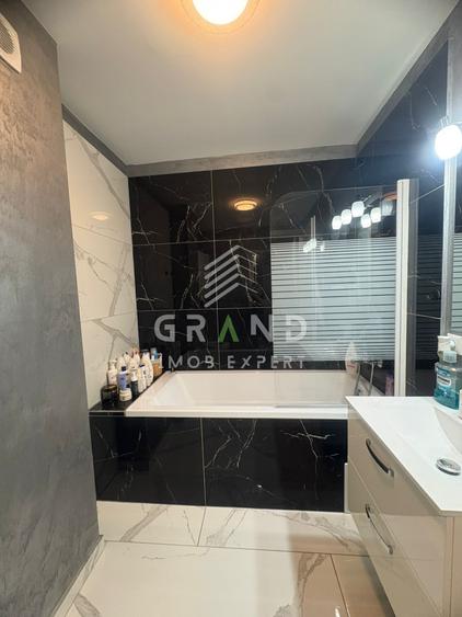 Apartament 2 camere de vanzare , zona Vivo, Floresti.