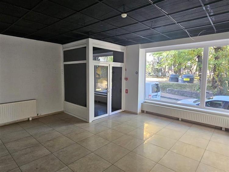 Spatiu comercial central, 100 mp