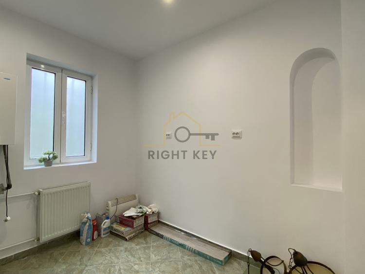 Oportunitate! Ap 2 cam in vila interbelica, renovat!