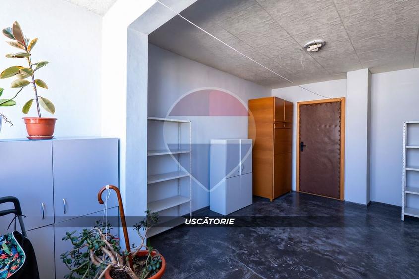Apartament cu 3 camere de vanzare in zona Ultracentrala