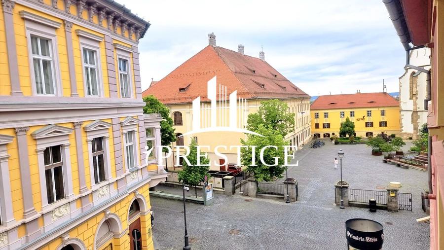 APARTAMENT 2 CAMERE, ETAJ 1, PIAȚA MICĂ, TERMEN LUNG SAU SCURT
