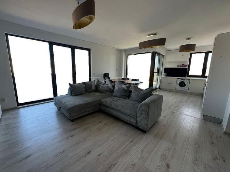 Apartament de 4 Camere, terasă impresionantă, lângă Iulius Mall.