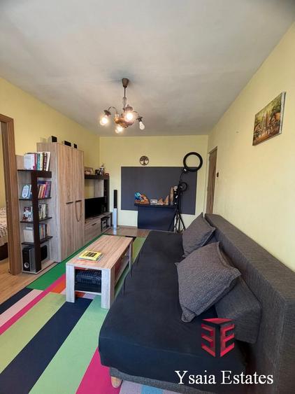 CIRESICA - STRADAL - 3 CAMERE LA VANZARE - MOBILAT SI UTILAT COMPLET -