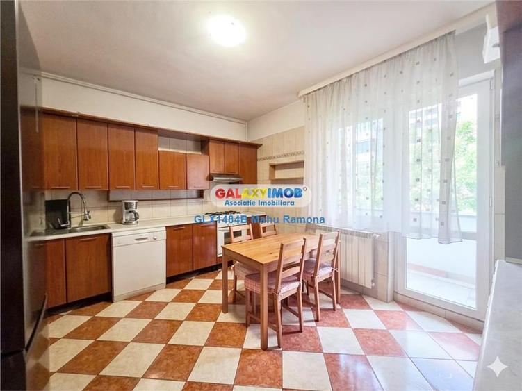 Apartament 5 camere, bloc 2006, Stefan cel Mare - Dinamo