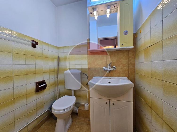Inchiriez 3 camere, deco, 2 bai, parcare, Gheorgheni, zona Cipariu
