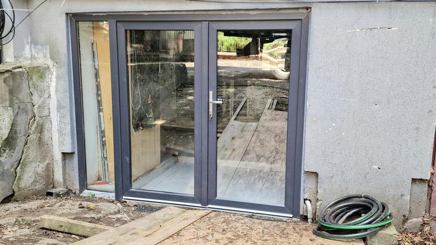 Bd Ion Mihalache Vand garaj parter bloc stradal 17,60 mp utilitati incluse