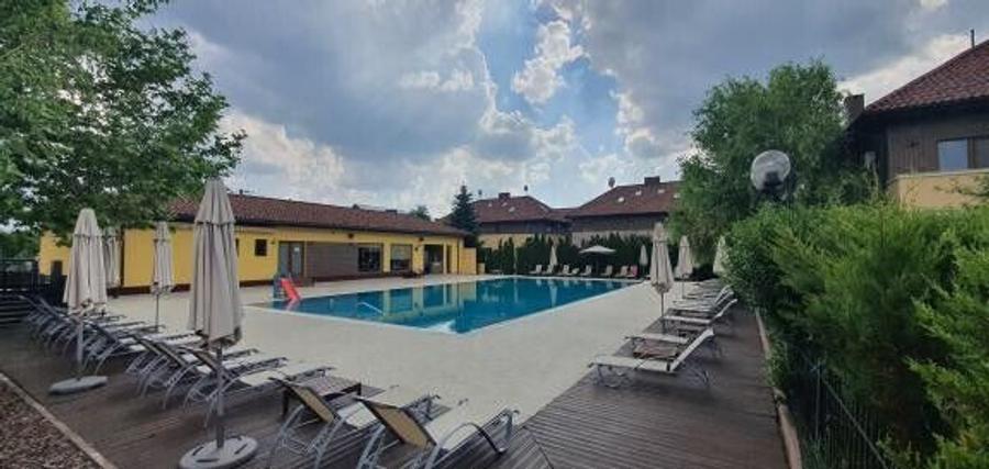 ÎNCHIRIERE VILA INDIVIDUALA COMPLEX CU PISCINA,ZONA IANCU NICOLAE !