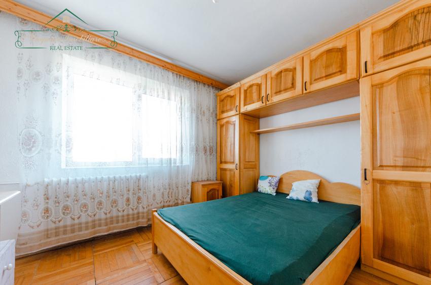 Apartament cu 3 camere, zona Fortuna, Arad