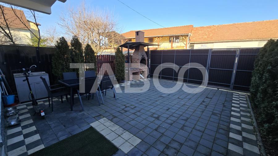 Casa cu 4 camere de vanzare mobilata si utiliata modern Selimbar Sibiu