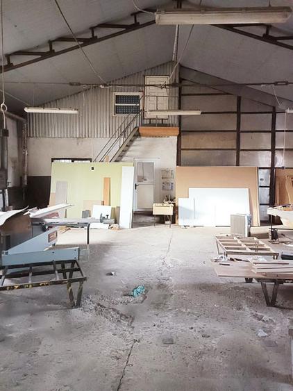 Spatiu comercial si depozite, teren 1673 mp, la iesire din Dej spre Cluj