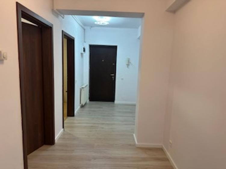 Garsoniera mare in bloc cu apartamente in Drumul Taberei