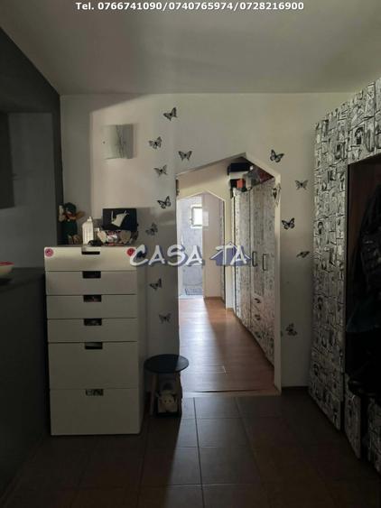 Apartament 3 Camere, Etaj 4, Strada 23 August