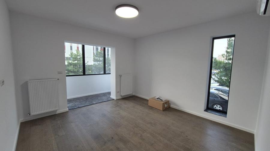 Apartament 3 camere de vânzare cu loc de parcare inclus