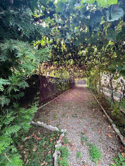 Vila cu 6 camere de vanzare in Brebu