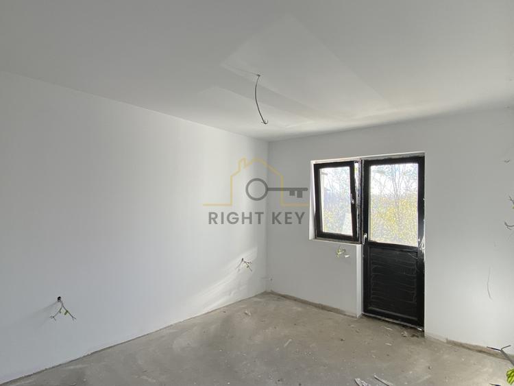 Nou! Casa tip cub, 3 camere, utilitati si curte! Comision 0%!