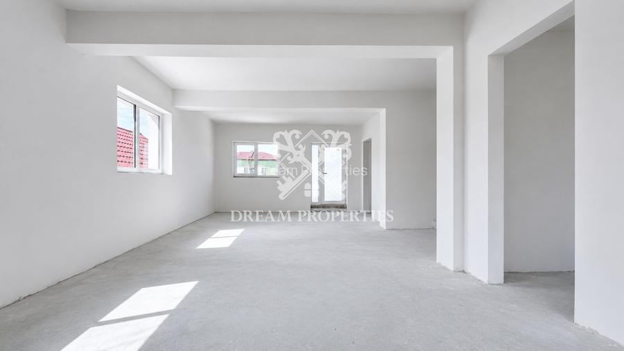 Casă individuală 4 camere, 3 bai, teren 694 mp, zona Criseni Dezmir - 2