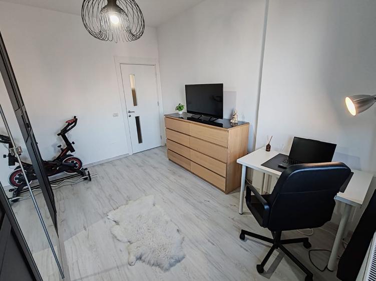 Apartament 3 camere LUX - Metrou Pacii