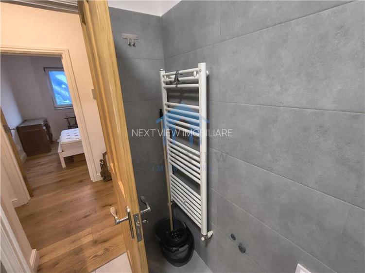 Apartament 3 camere, Piata 1 Mai - 17
