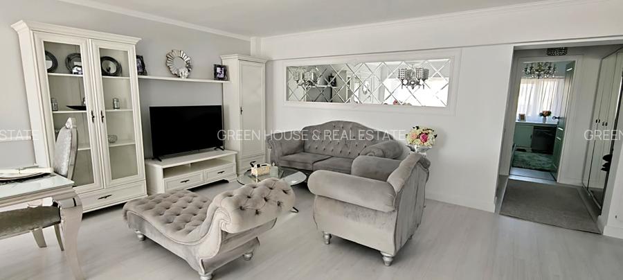 Apartament 3 camere , zona Decebal-Piata - 2