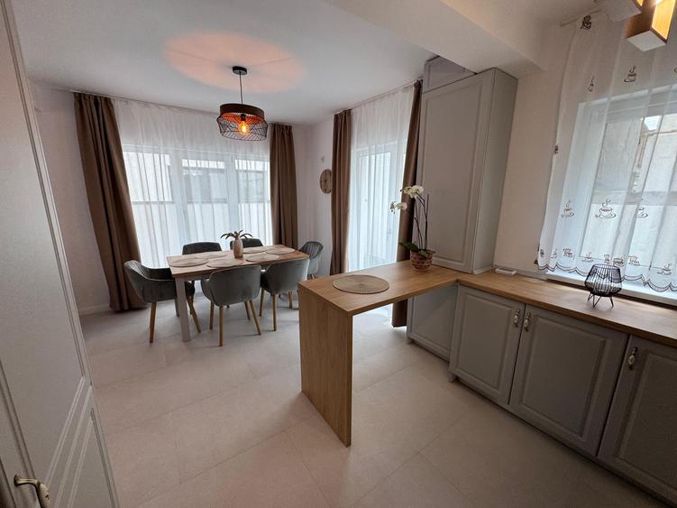 CASA DUPLEX MOBILATA SI UTILATA ZONA CENTRALA STR. PALTINIS NR 52