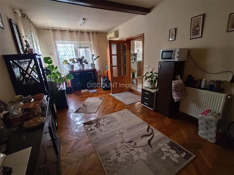 Casa 3 camere in zona Lupeni - 5