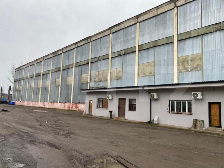 Hala industriala 2051 mp utili in zona Aiud