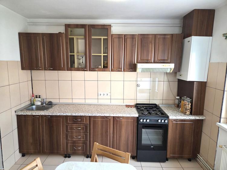 0% comision, 2 camere decomandate, etaj 4, str. București, Mărăști