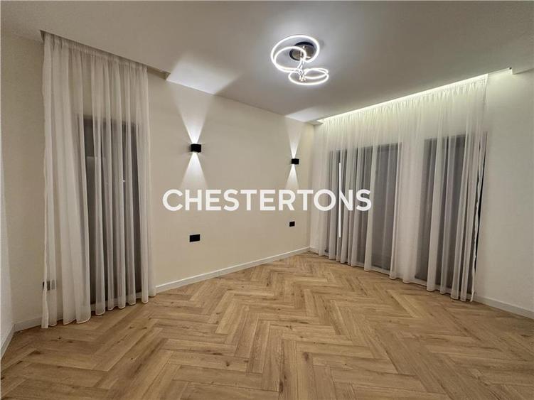 Vila lux +300mp teren , Domnesti