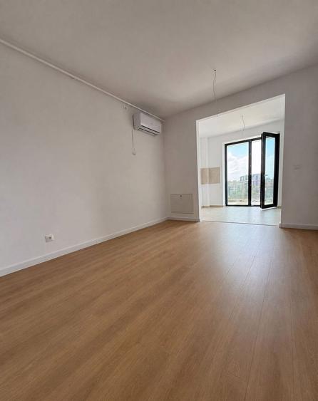 Vanzare 2 camere Hils Titanium, centrală proprie, metrou Nicolae Teclu