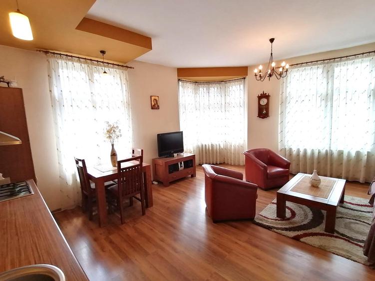 Apartament cu doua camere in zona Piata Sfatului