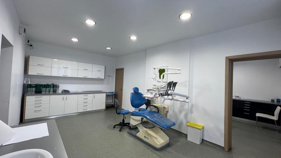 Cladire 23 de camere cu teren 554 mp