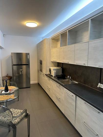 Apartament de inchiriat 5 camere - zona BANEASA.