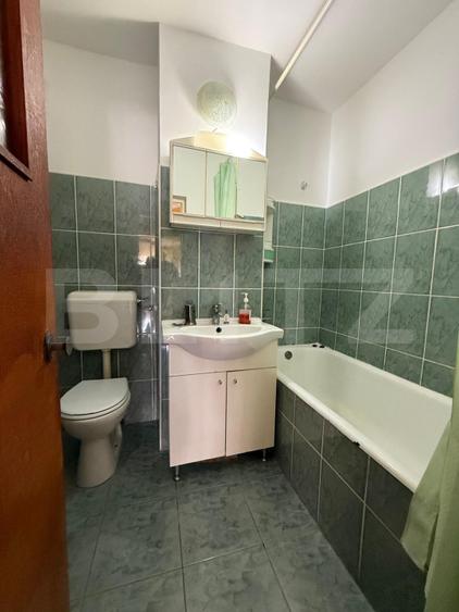Apartament 2 camere, decomandat, zona Racadau