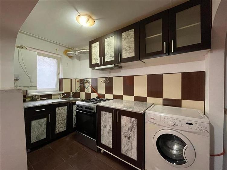 Apartament 3 camere de vanzare zona Spitalului -Tulcea