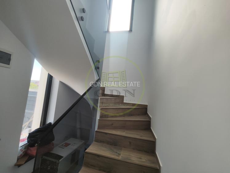 Casa 4 camere, teren 340 mp, Malu Mare, zona cartiere Veterani. - 12