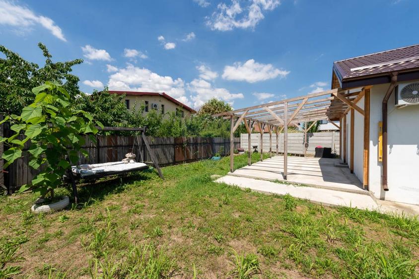 Casa individuala de vanzare cu 3 camere Branesti Strada Florilor