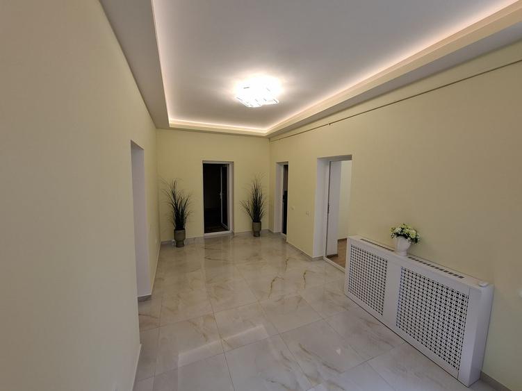 Casă parter complet renovată 2026, garaj și curte amenajată Medeea